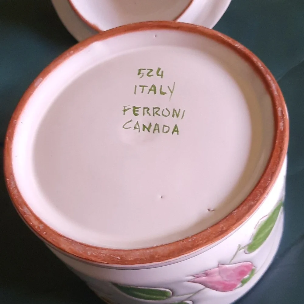 LAST CHANCE Handmade Glazed Lidded bowl/jar/canister numbered and made in Italy - Picture 6 of 6